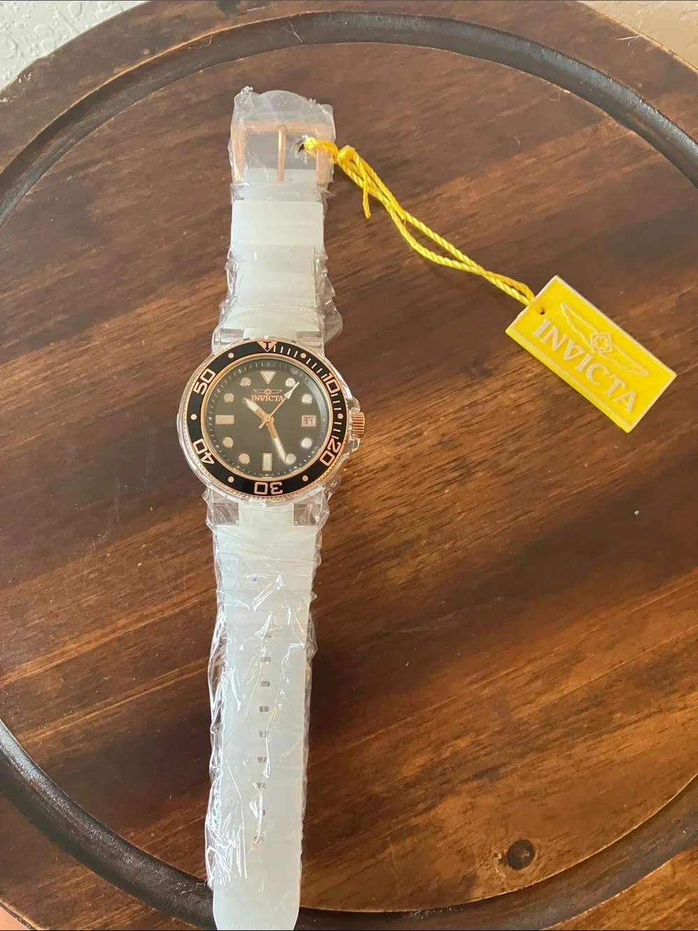 Invicta: Pro Diver Lady Rose Gold (37306) Watch- Silicone Band- new battery